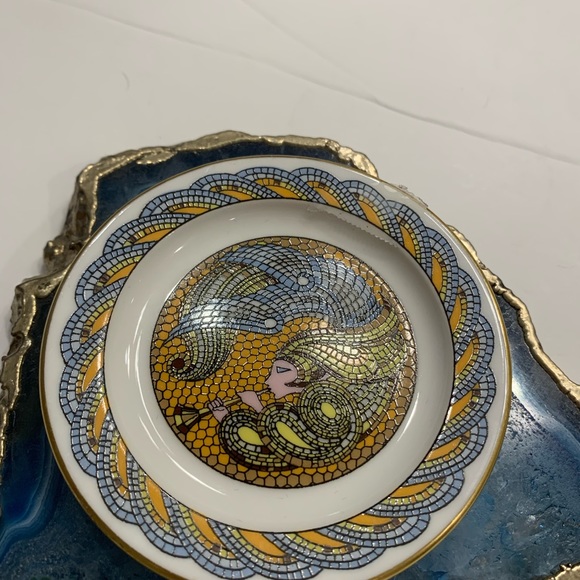 Franklin Porcelain the 1980 miniature christmas plate. - Picture 2 of 6